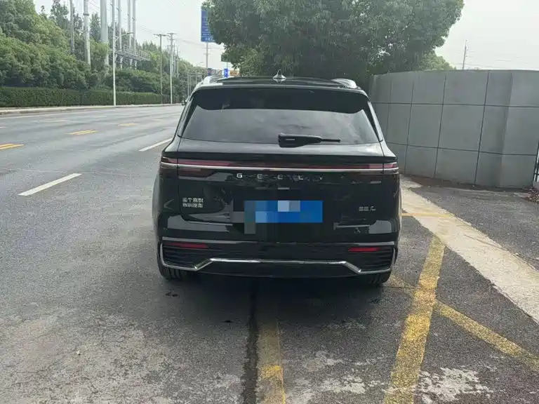 Geely Xingyue L — миниатюра 3