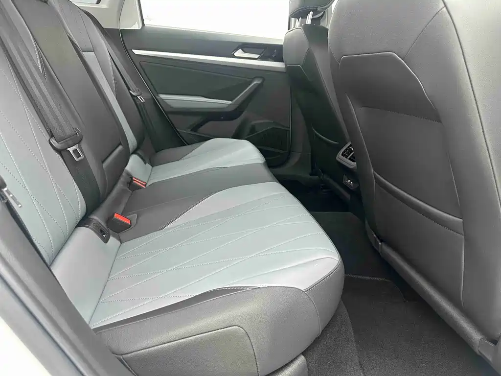 Volkswagen Lavida — миниатюра 12