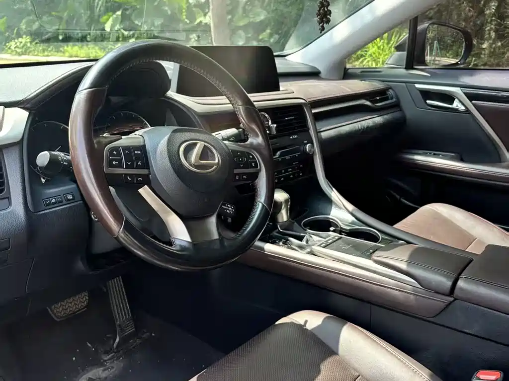 Lexus RX — миниатюра 5