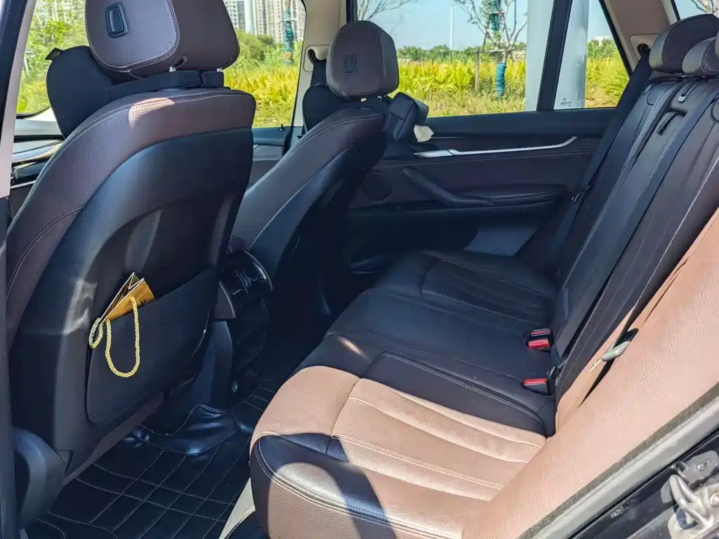 BMW X5 2015 xDrive28i