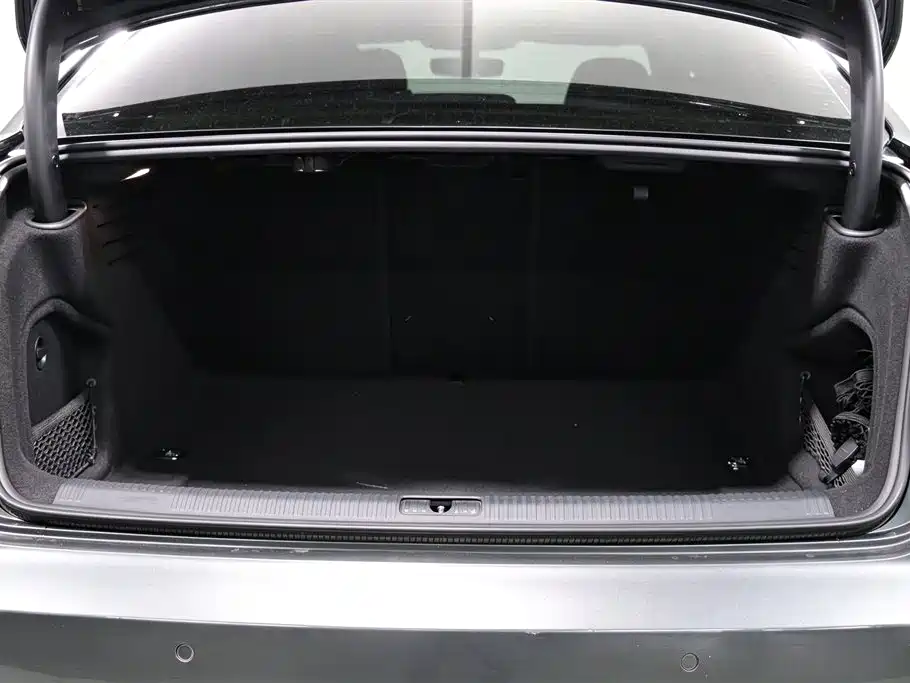 Audi A4L — миниатюра 17