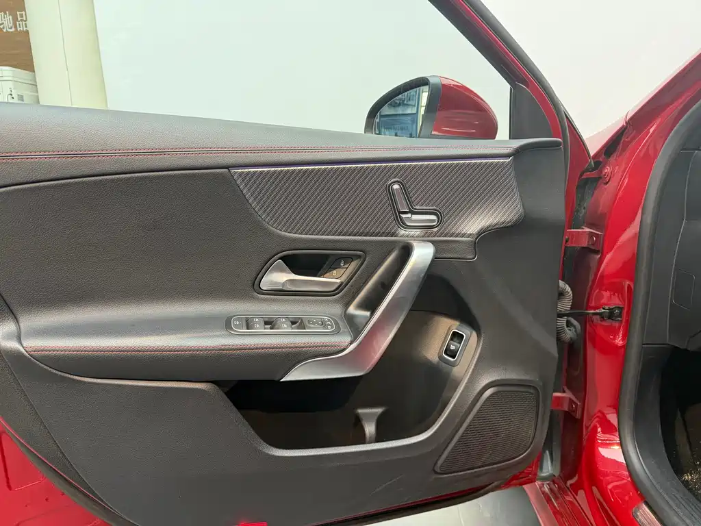Mercedes-Benz A-Class — миниатюра 15