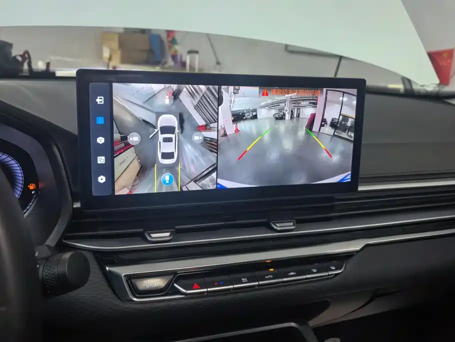 Geely Emgrand — миниатюра 13