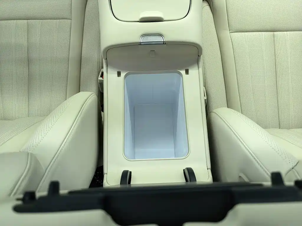 BYD 海豹08 — миниатюра 16