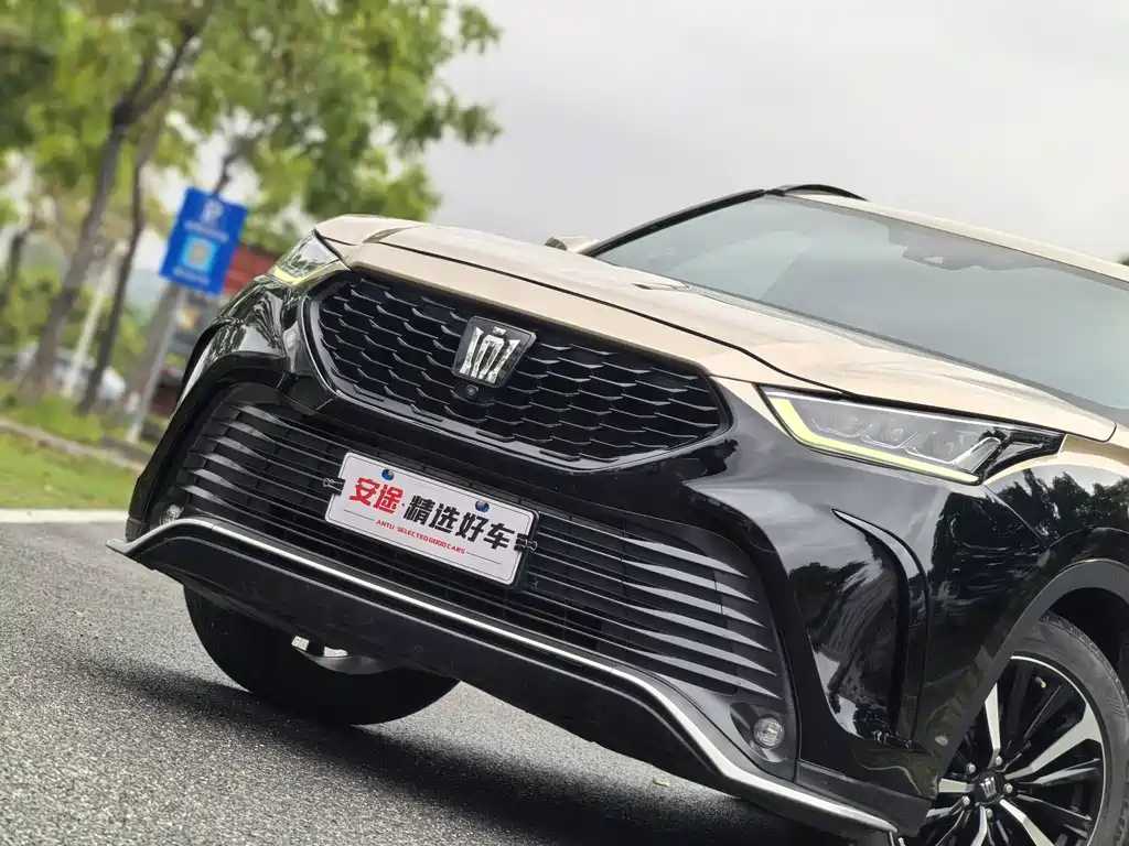 Toyota Crown Kluger 2022 2.0T