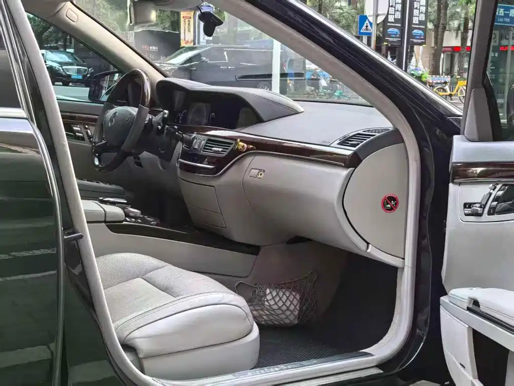 Mercedes-Benz S-Class — миниатюра 27