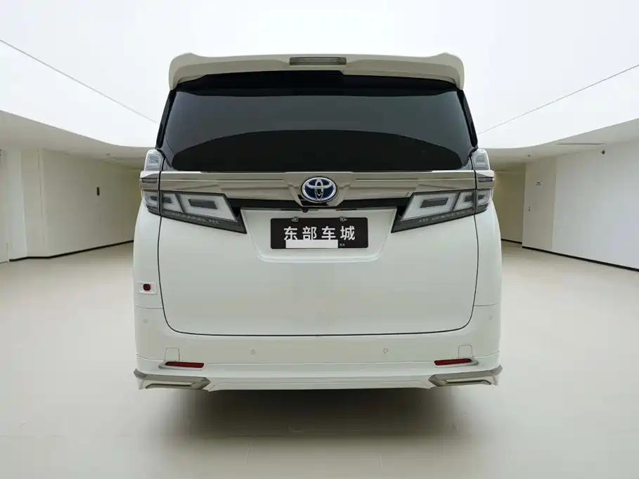 Toyota Vellfire — миниатюра 6