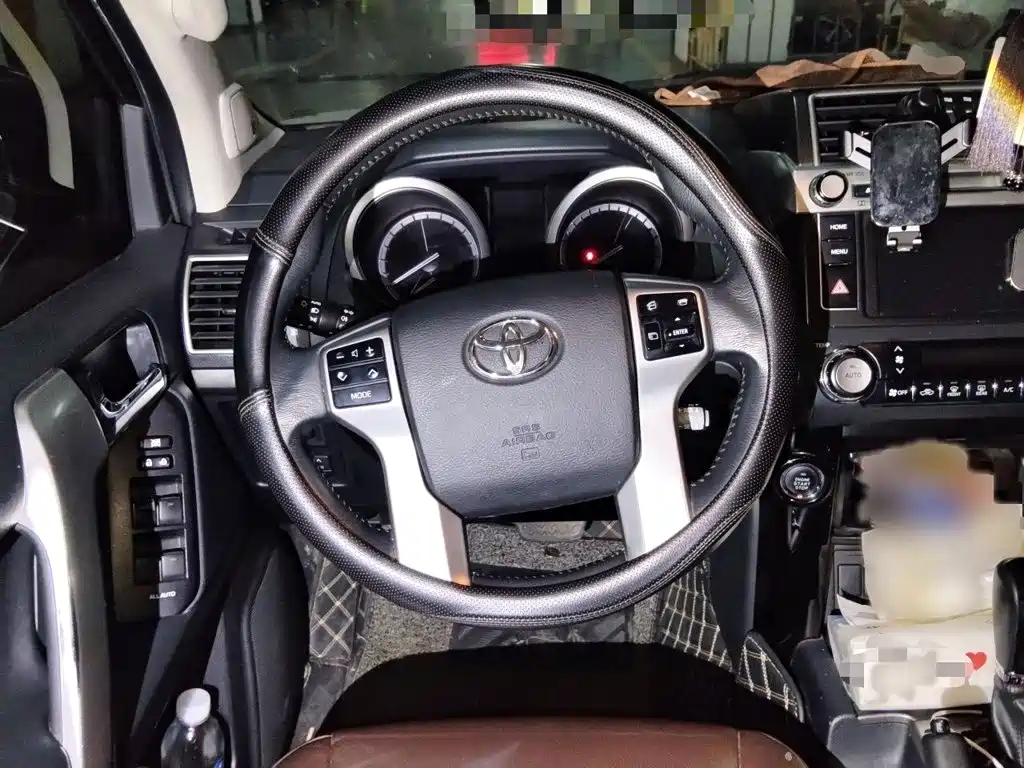 Toyota Prado — миниатюра 3