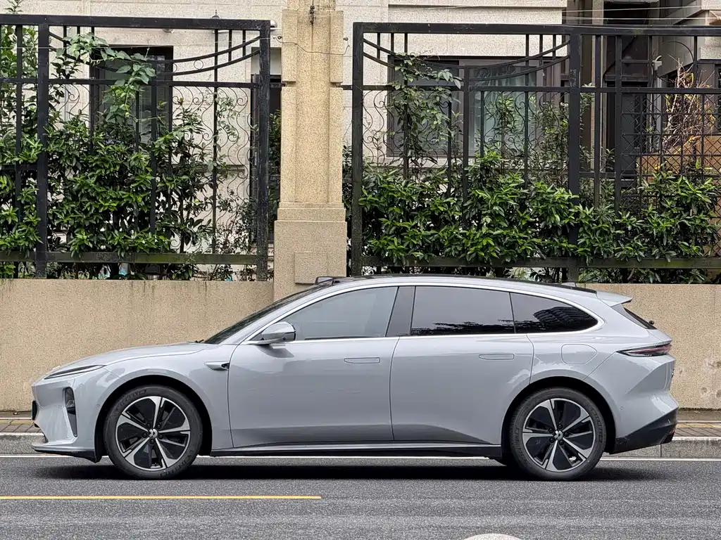 NIO ET5T — миниатюра 4