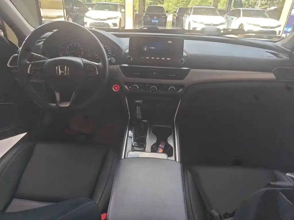 Honda Accord — миниатюра 10