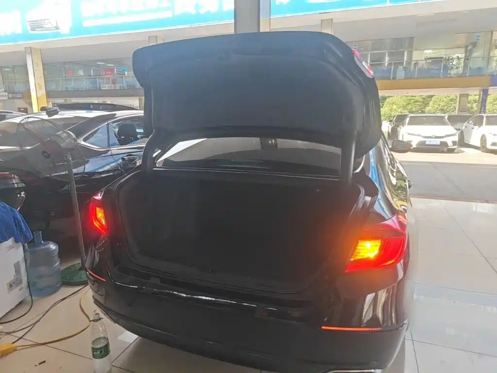 Honda Accord — миниатюра 19