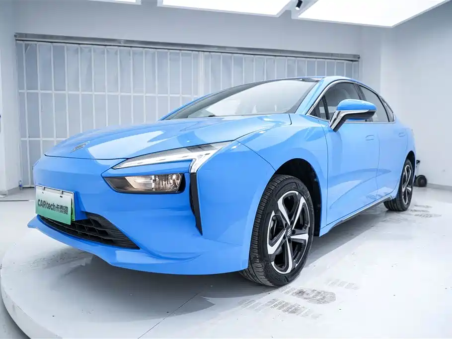 Jmev Yi 2025