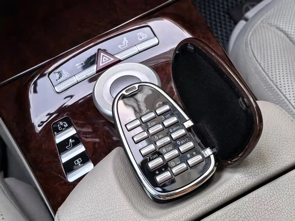 Mercedes-Benz S-Class — миниатюра 23