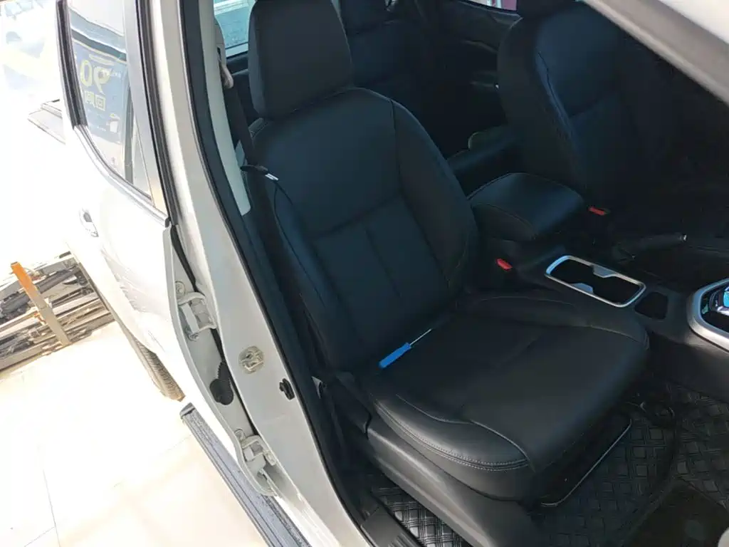 Nissan Navara — миниатюра 25