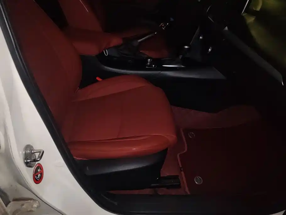 Mazda 3 Axela — миниатюра 8