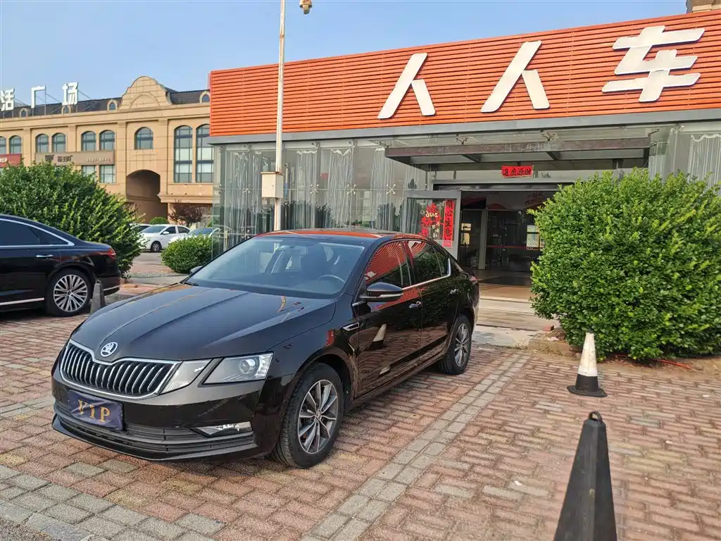 Skoda Octavia 2019 1.5L AT Comfort V
