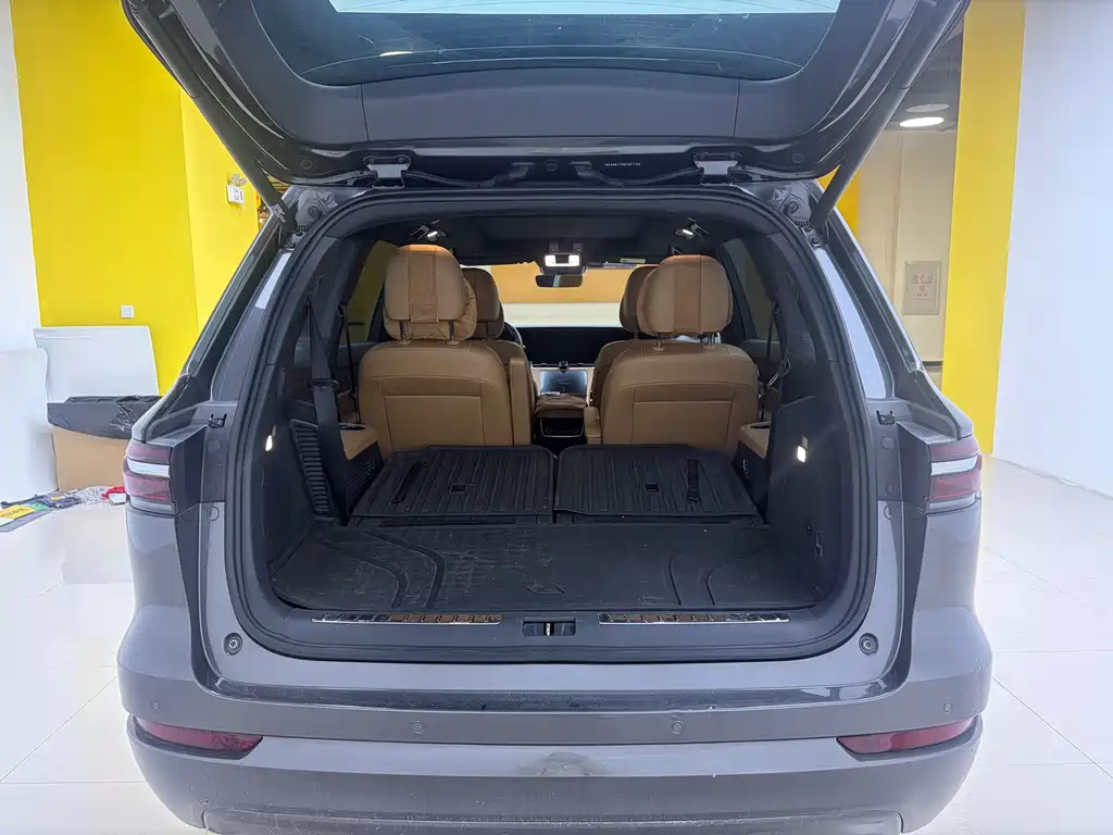 Li Auto ONE 2021 6 мест