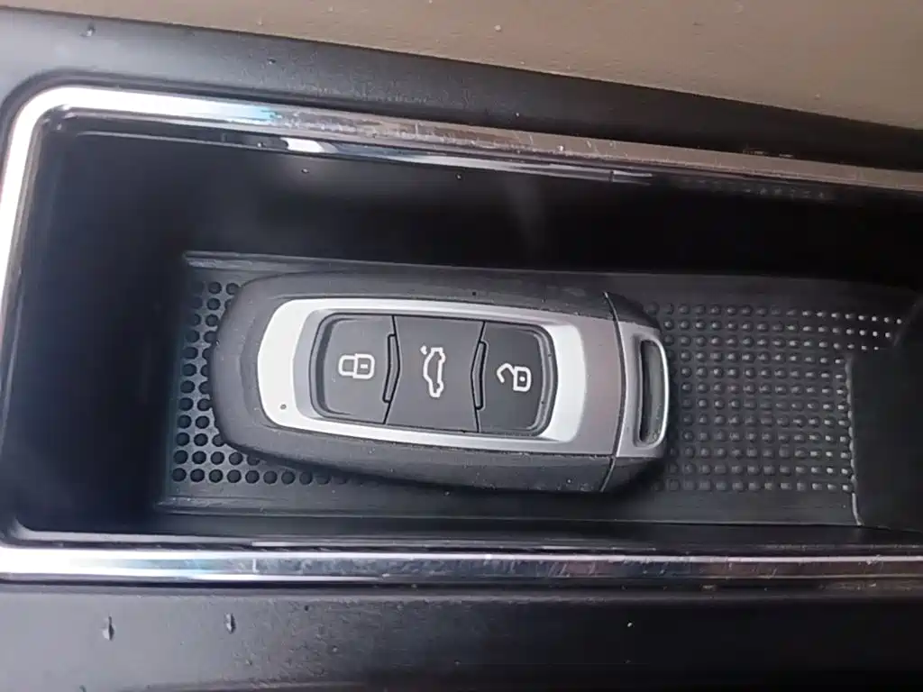 Geely Emgrand — миниатюра 9