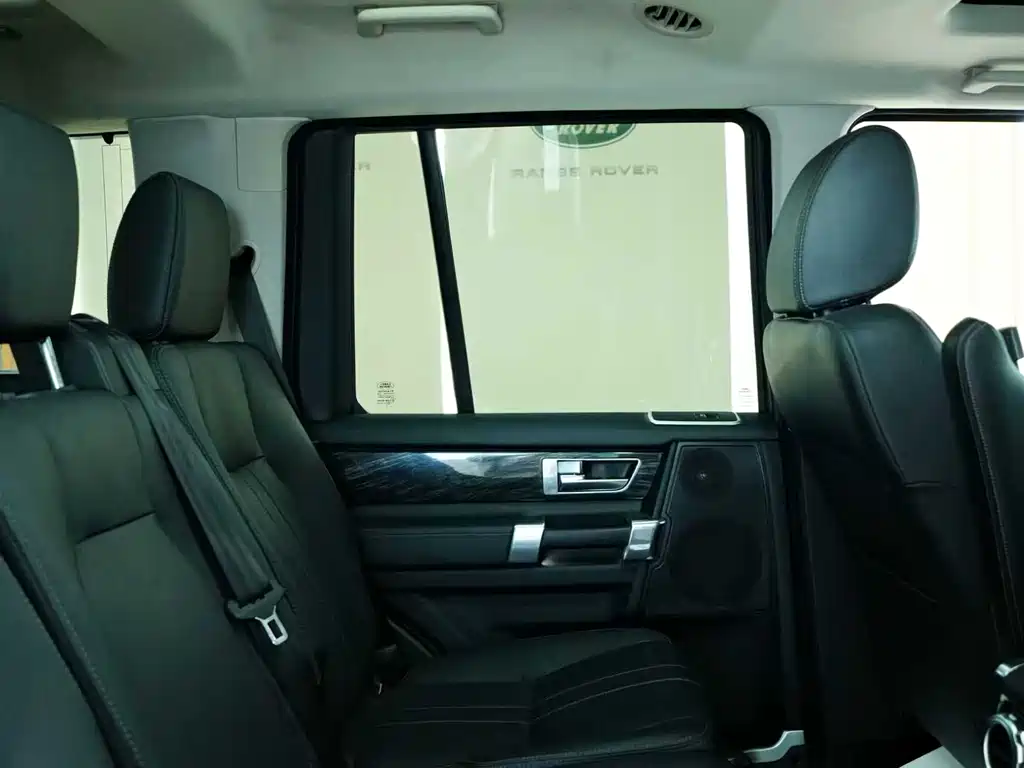 Land Rover Discovery 2014 3.0 SC V6 HSE