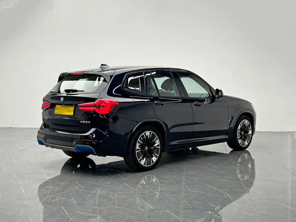 BMW iX3 — миниатюра 6