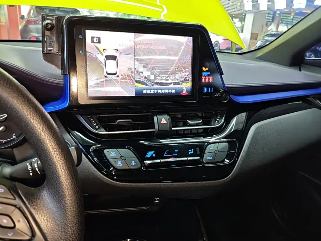 Toyota C-HR — миниатюра 13
