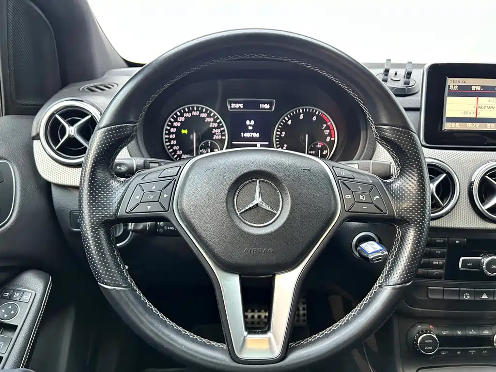 Mercedes-Benz B-Class — миниатюра 14