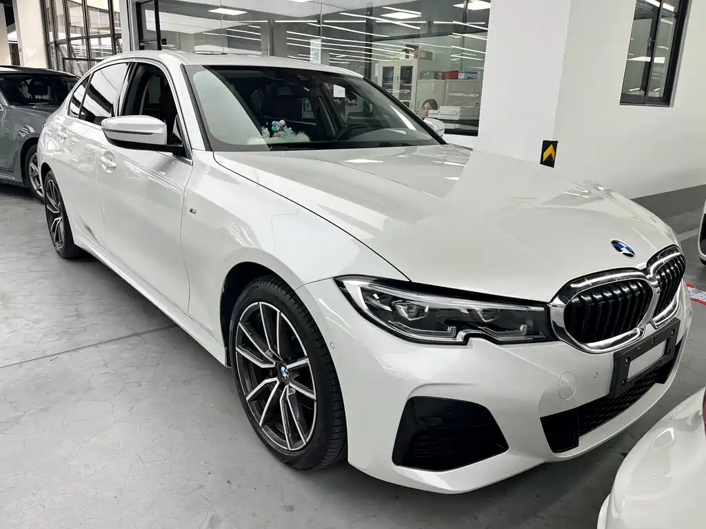BMW 3 Series — миниатюра 3
