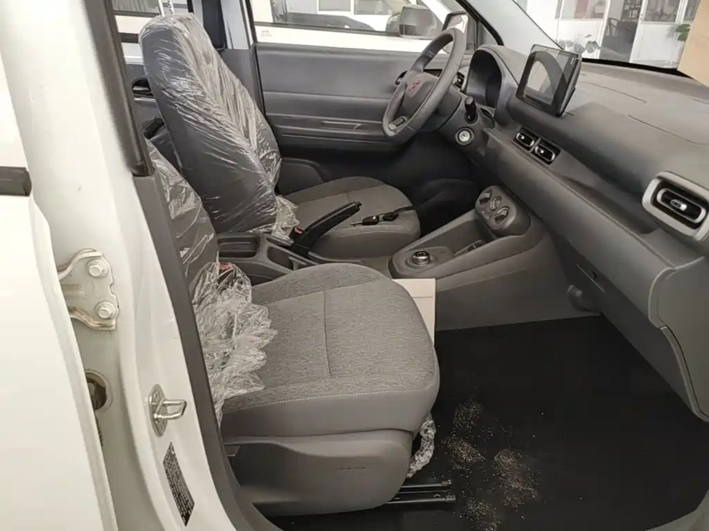Wuling Hongguang EV — миниатюра 20