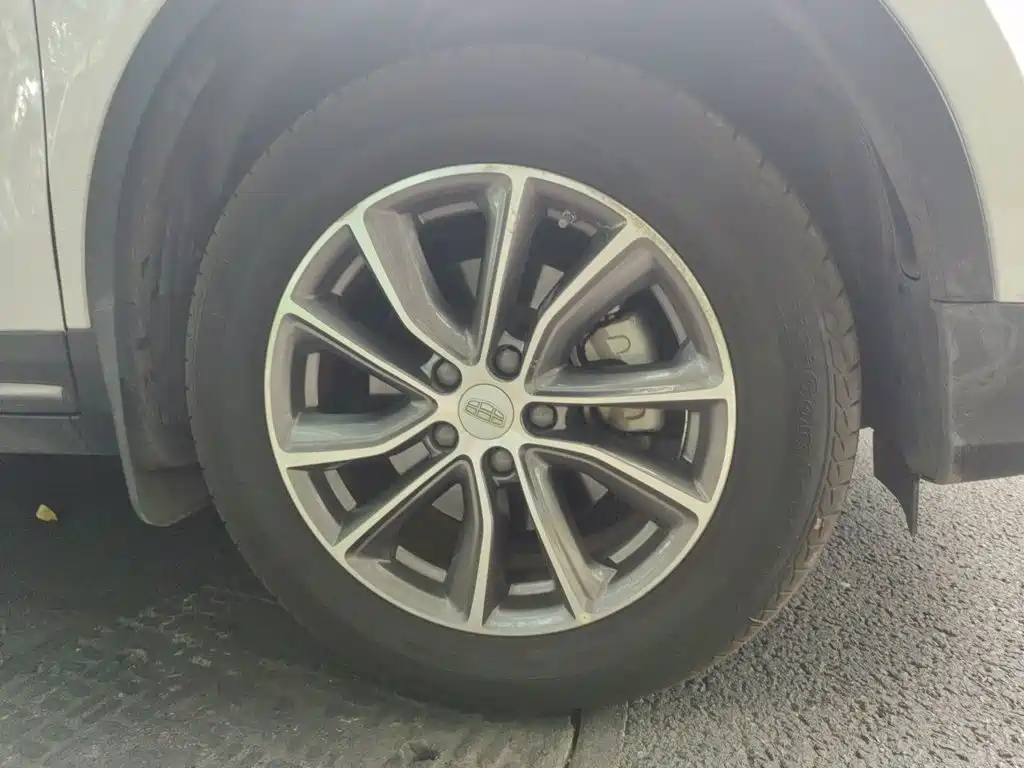 Geely Boyue — миниатюра 10