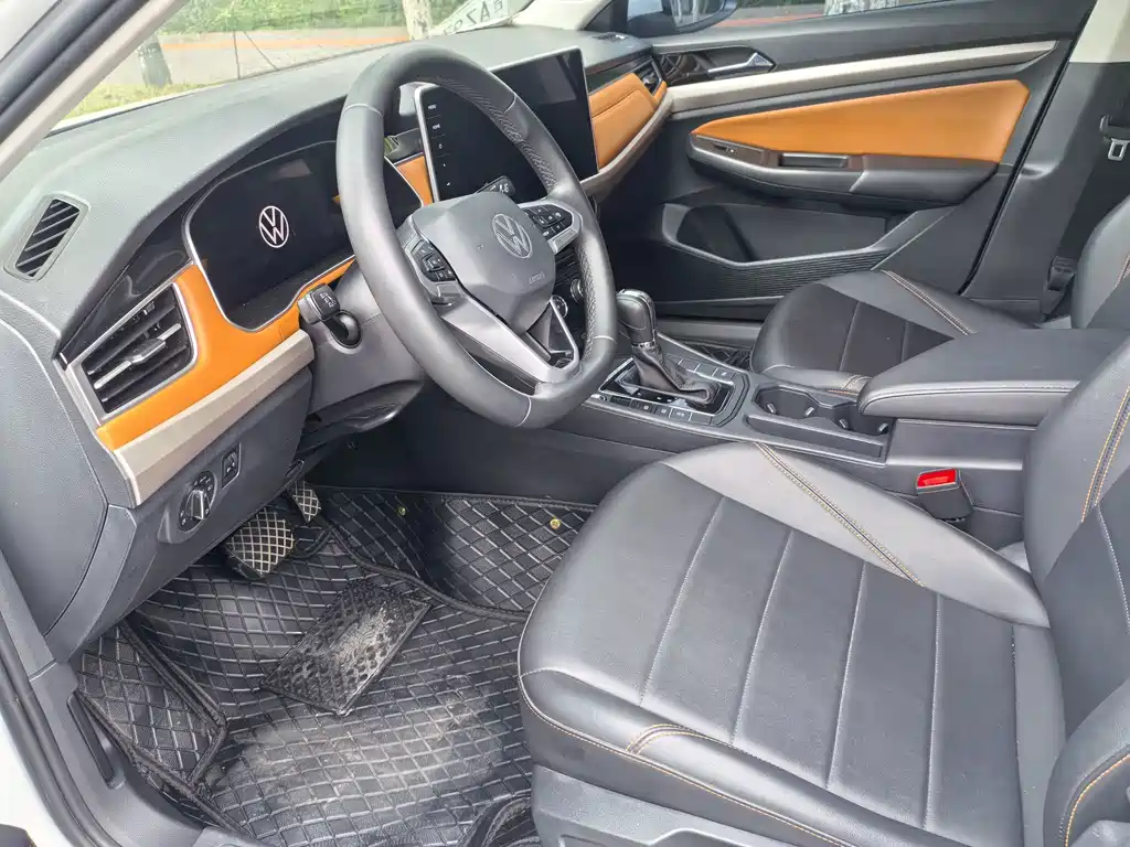 Volkswagen Bora 2023 200TSI DSG