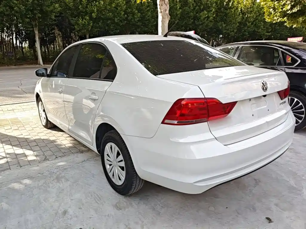 Volkswagen Santana — миниатюра 5