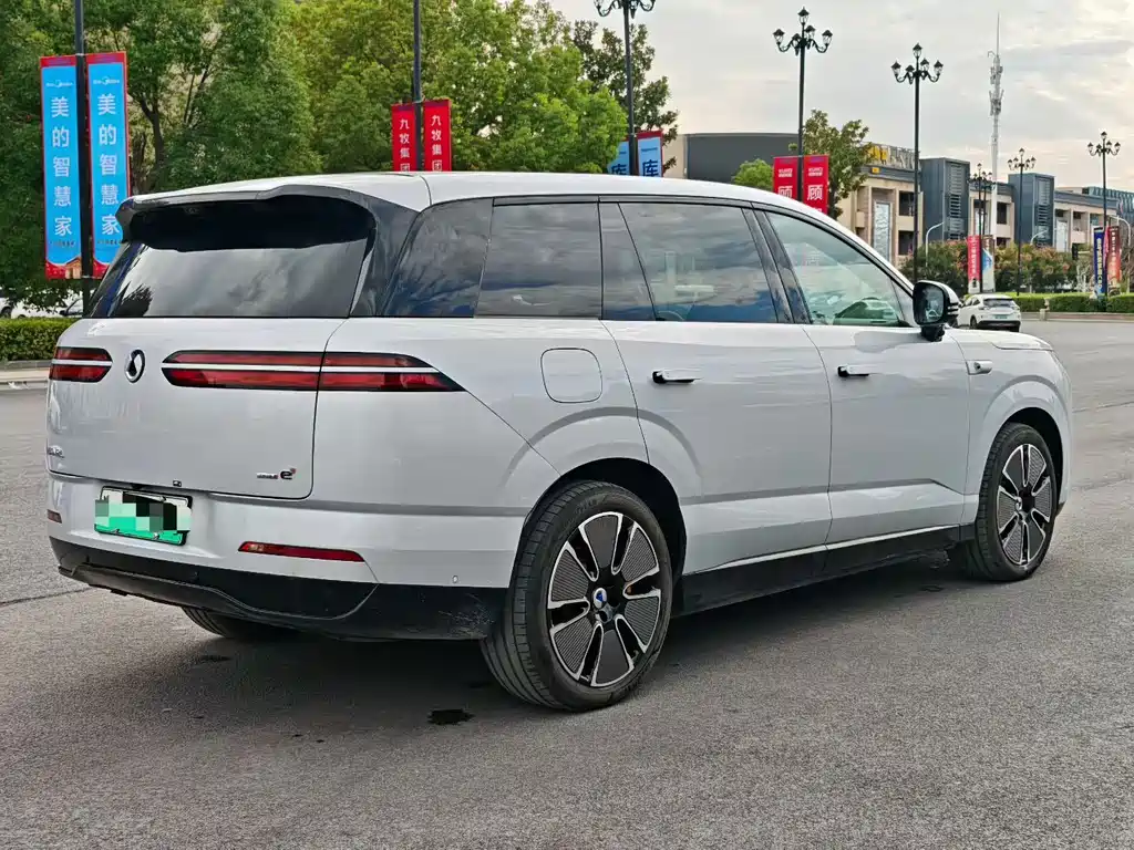 Denza Denza N8L — миниатюра 6