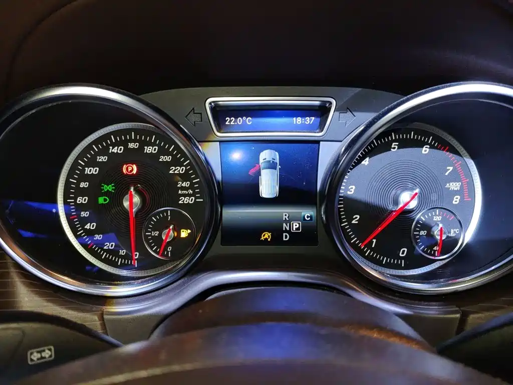 Mercedes-Benz GLE (Import) — миниатюра 13