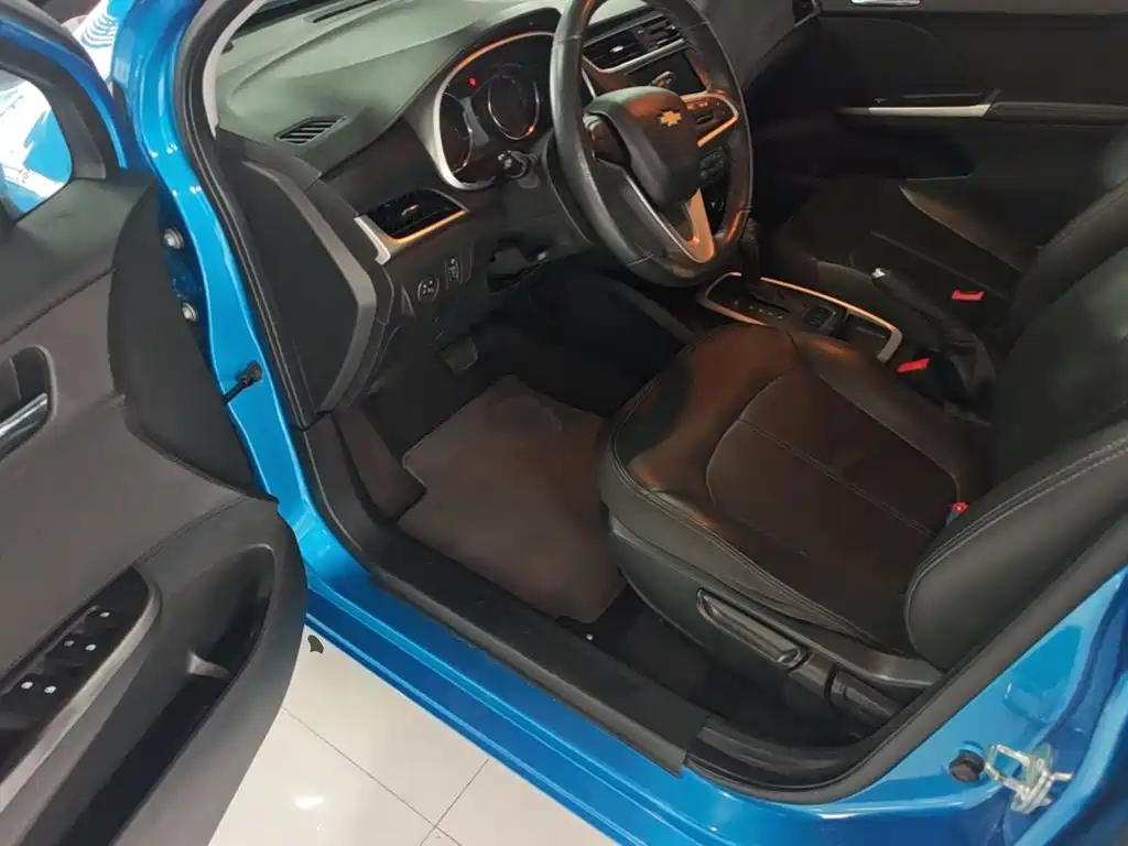 Chevrolet Lova RV — миниатюра 16