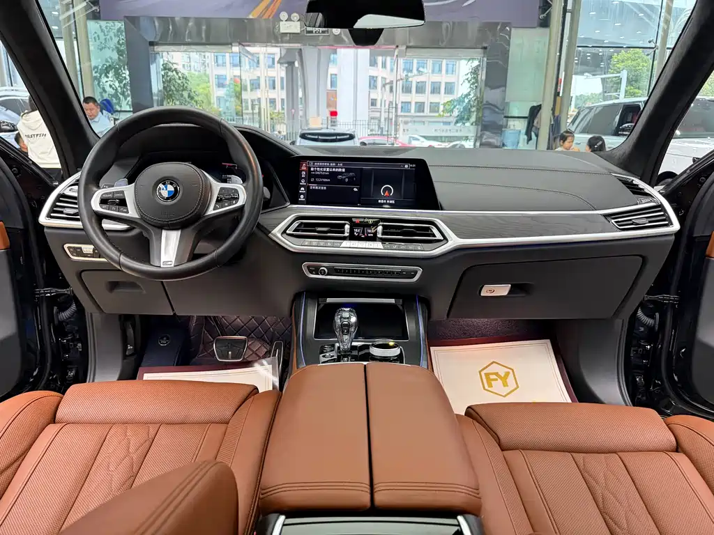 BMW X7 2022 — фото 13