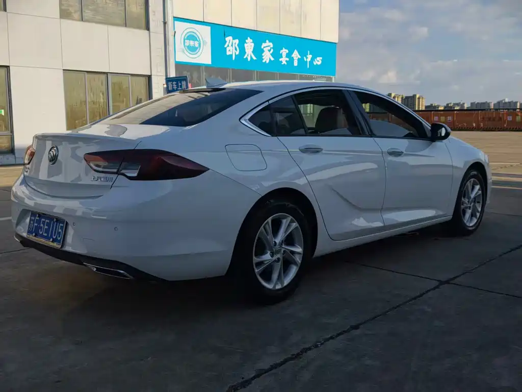 Buick Regal — миниатюра 7