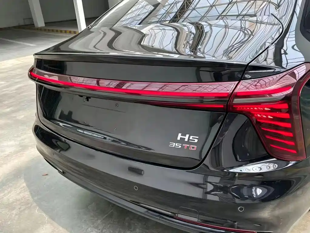 Hongqi Hongqi H5 — миниатюра 11