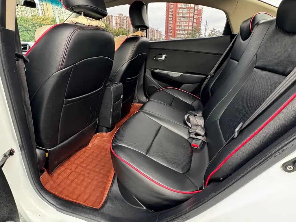 Kia K2 — миниатюра 6