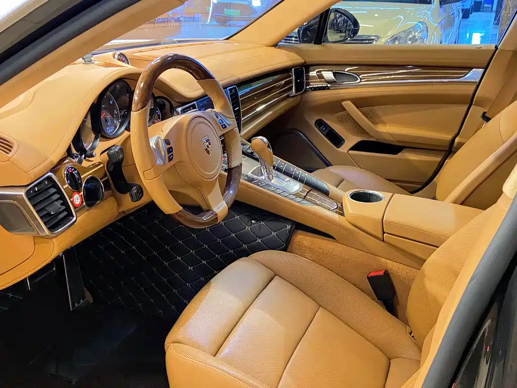 Porsche Panamera — миниатюра 10