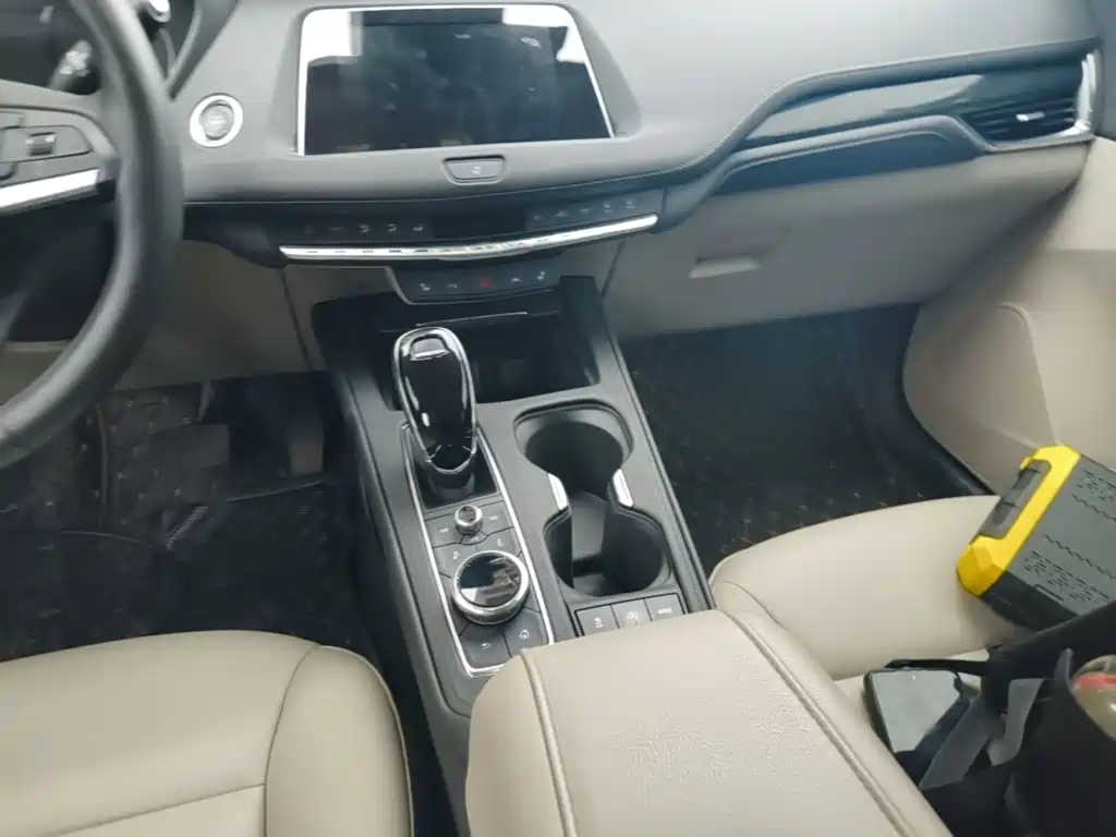 Cadillac XT4 — миниатюра 14