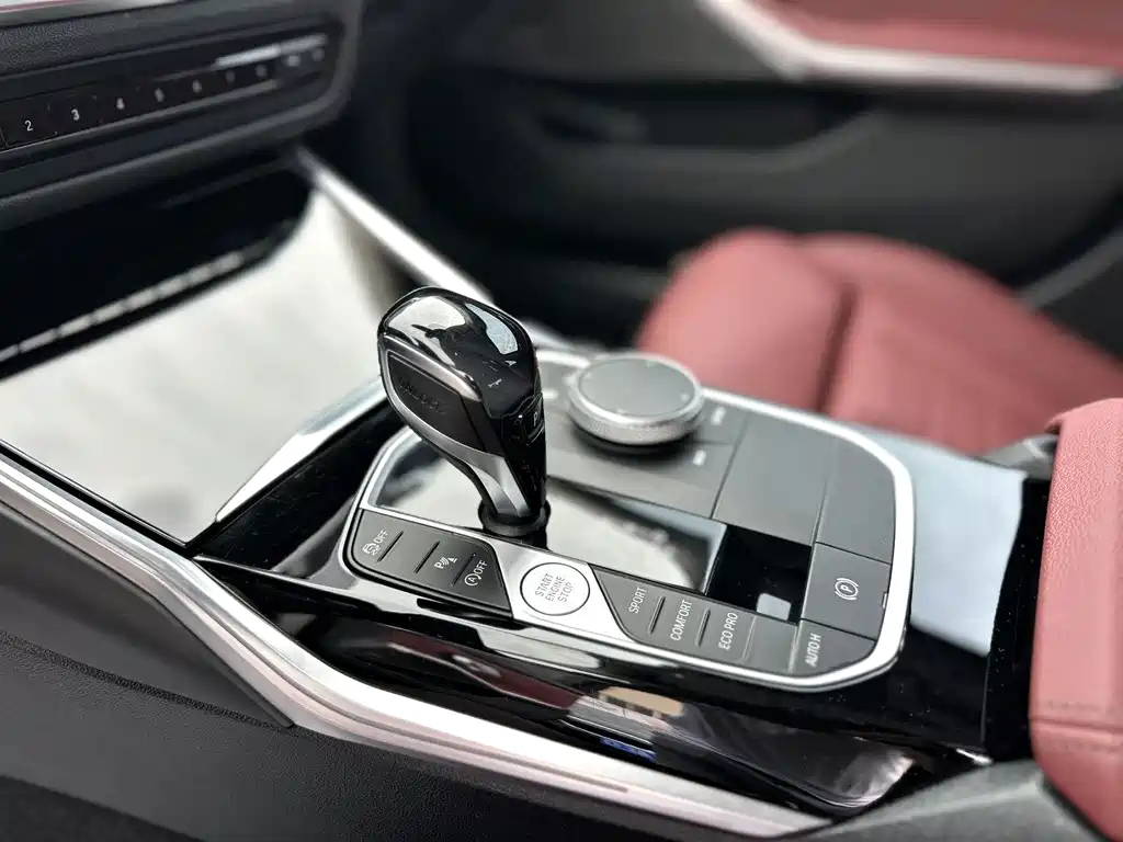 BMW 3 Series — миниатюра 7