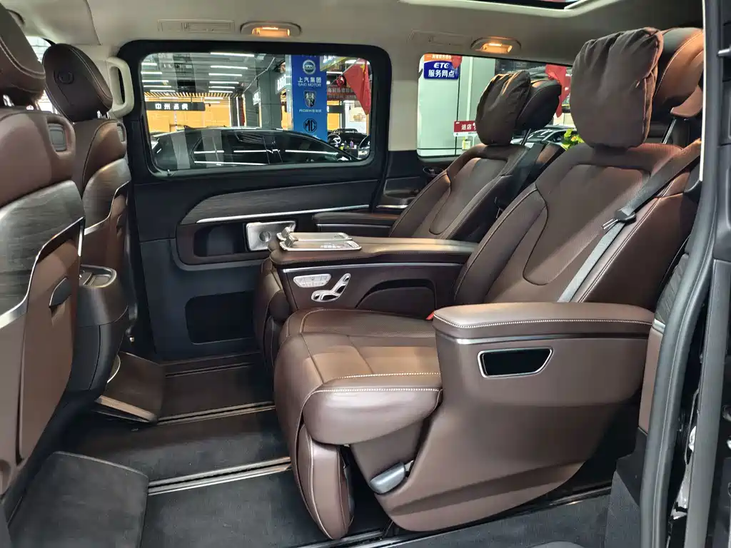 Mercedes-Benz V-Class — миниатюра 6