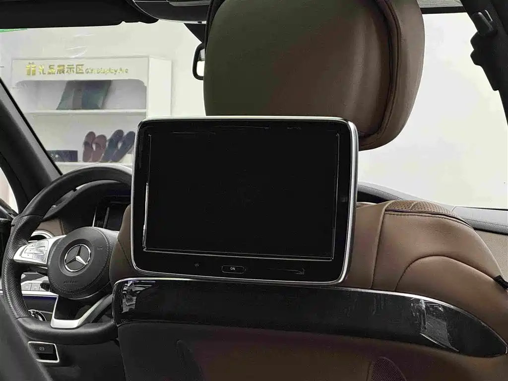 Mercedes-Benz S-Class — миниатюра 11