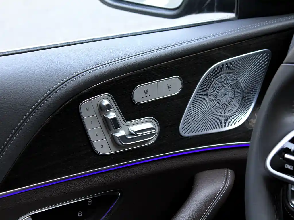 Mercedes-Benz GLS — миниатюра 14