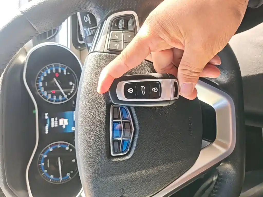 Geely Emgrand — миниатюра 9