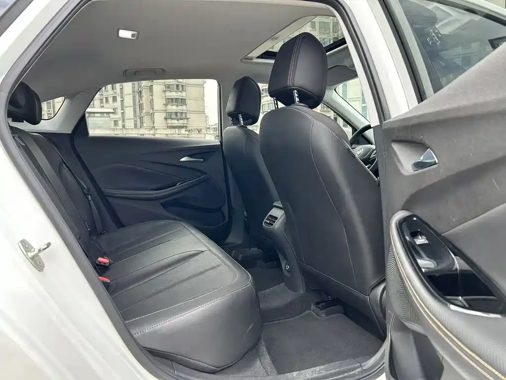 Buick Verano — миниатюра 18