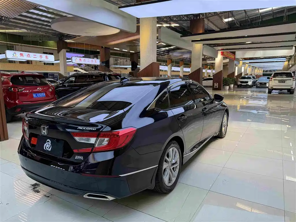 Honda Accord — миниатюра 9