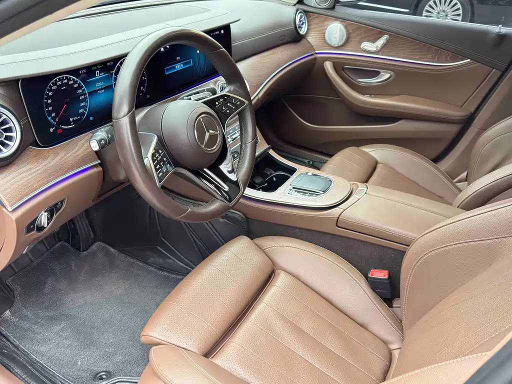 MERCEDES-BENZ E CLASS