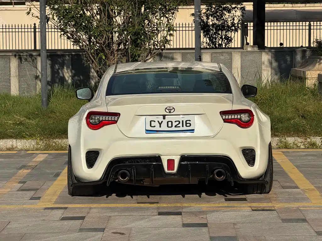 Toyota 86 — миниатюра 8