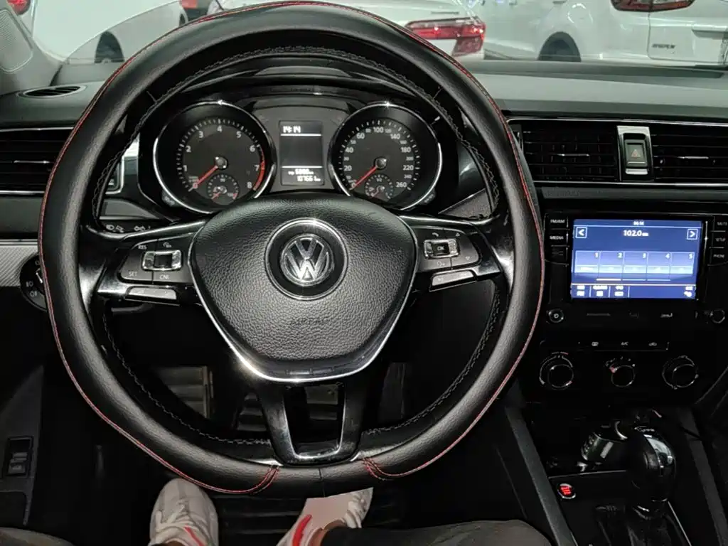 Volkswagen Sagitar — миниатюра 11